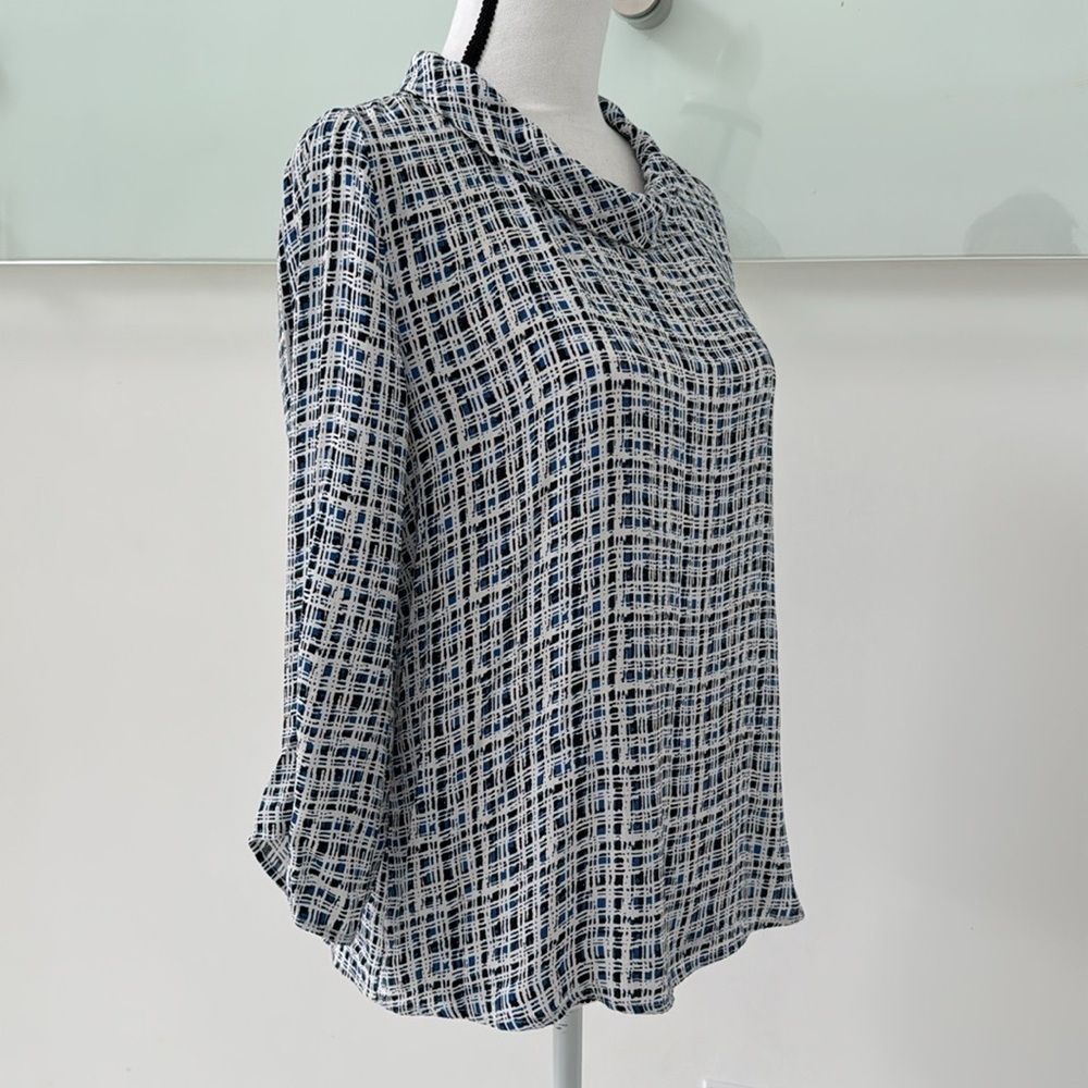 Zara Basic Collection White Blouse W/ Black & Blu… - image 6